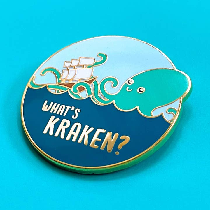 Qu'est-ce que l'épingle en émail dur Kraken pour la vente par Tiny Bee Cards