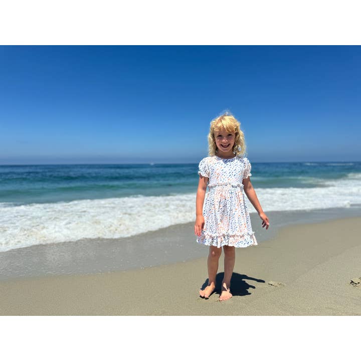 Vignette – Engroshandel Kjole - Børn – Keely-kjole i blå og gul fisketryk2