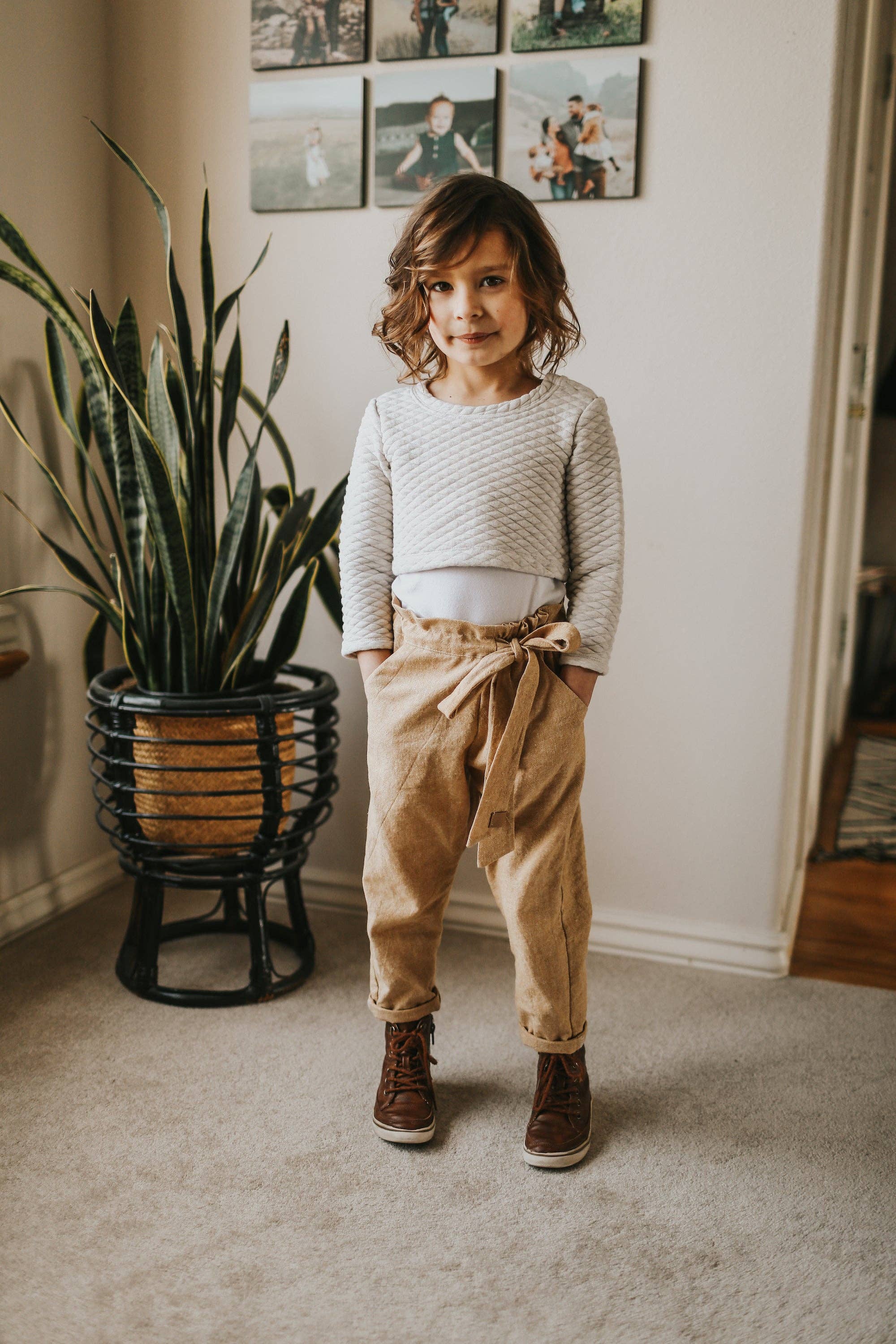 Tate & Adele – wholesale Byxor – Barn – Elsie papperspåse midjebyxa med knytband8