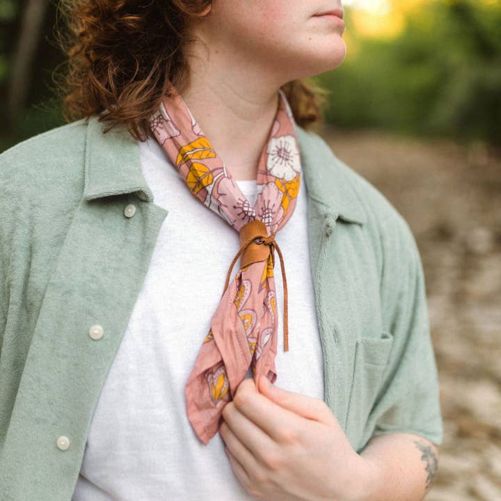 Handker Bandanas - Wholesale Bandana - Women's - No. 074 Evangeline Bandana