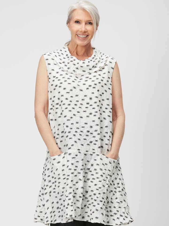 Tunique longue sans manches à col de vache pour la vente par SYDNEY