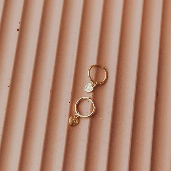 Lovestruck Heart Hoops por atacado de Mauve Jewelry Co.