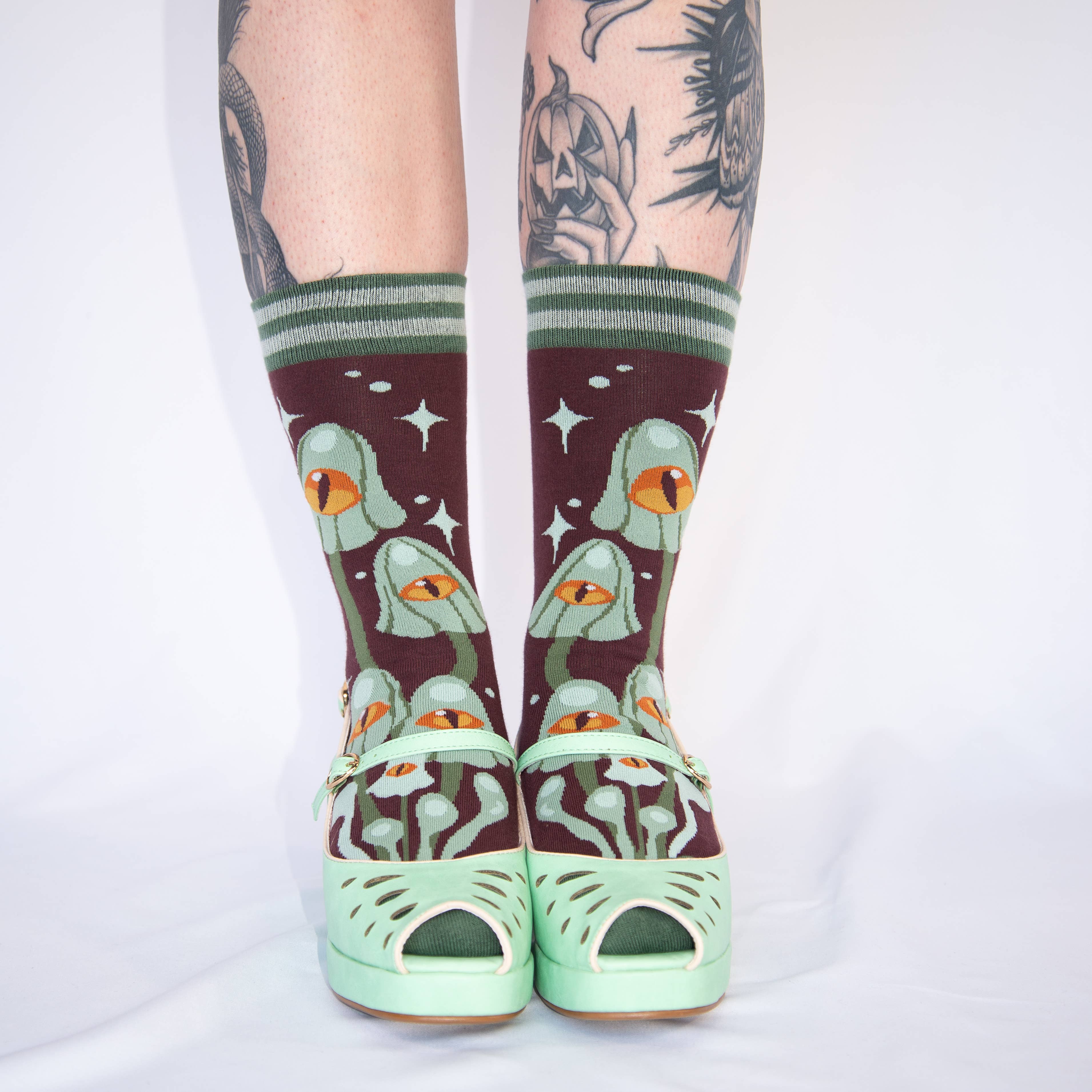 FootClothes LLC - Wholesale Socks - Unisex - Mystic Mushrooms Crew Socks24