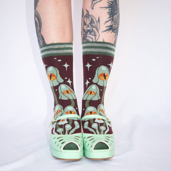 FootClothes LLC - Wholesale Socks - Unisex - Mystic Mushrooms Crew Socks24