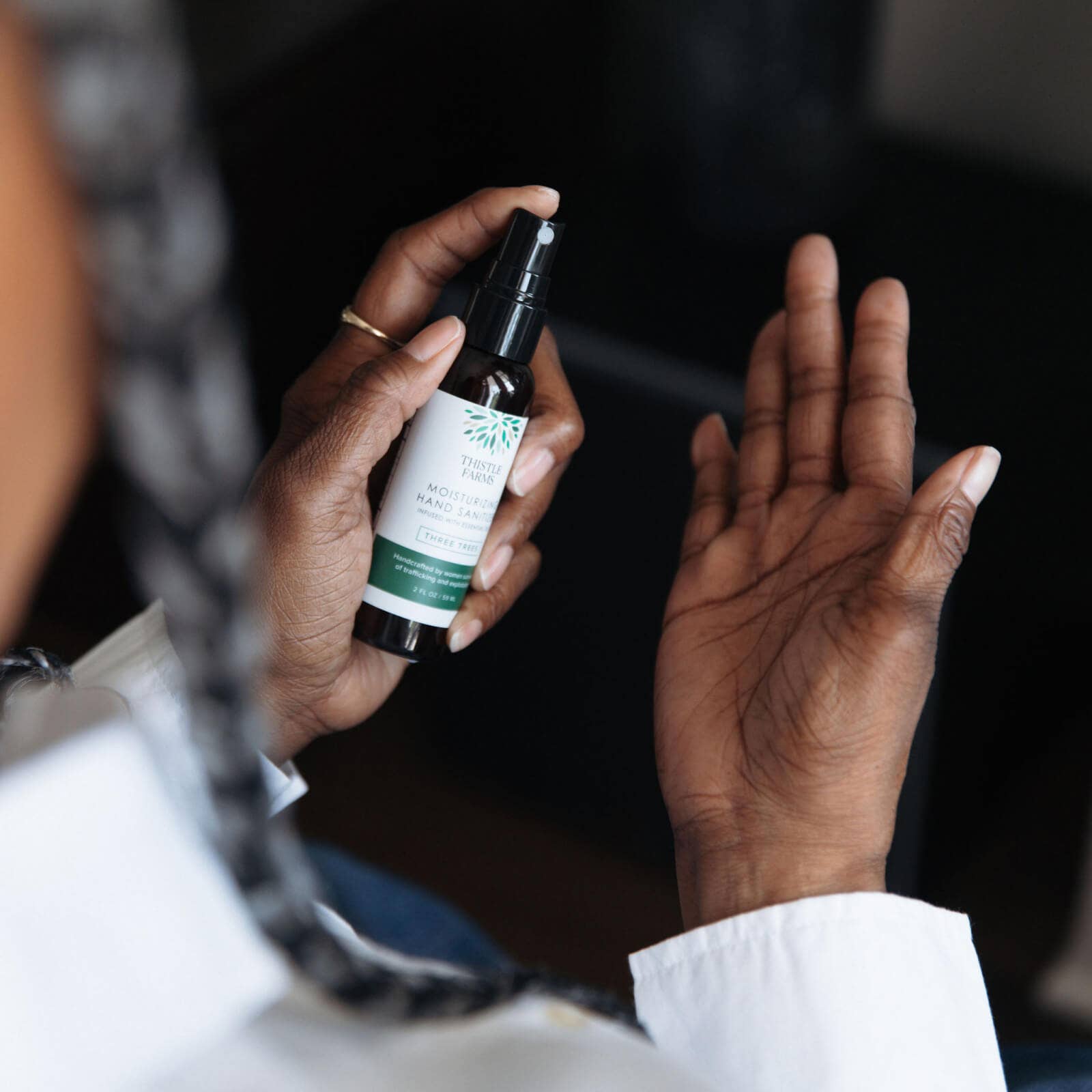 Thistle Farms - Vente Désinfectants pour les mains - Spray désinfectant pour les mains hydratant Holiday Three Trees 59 ml3