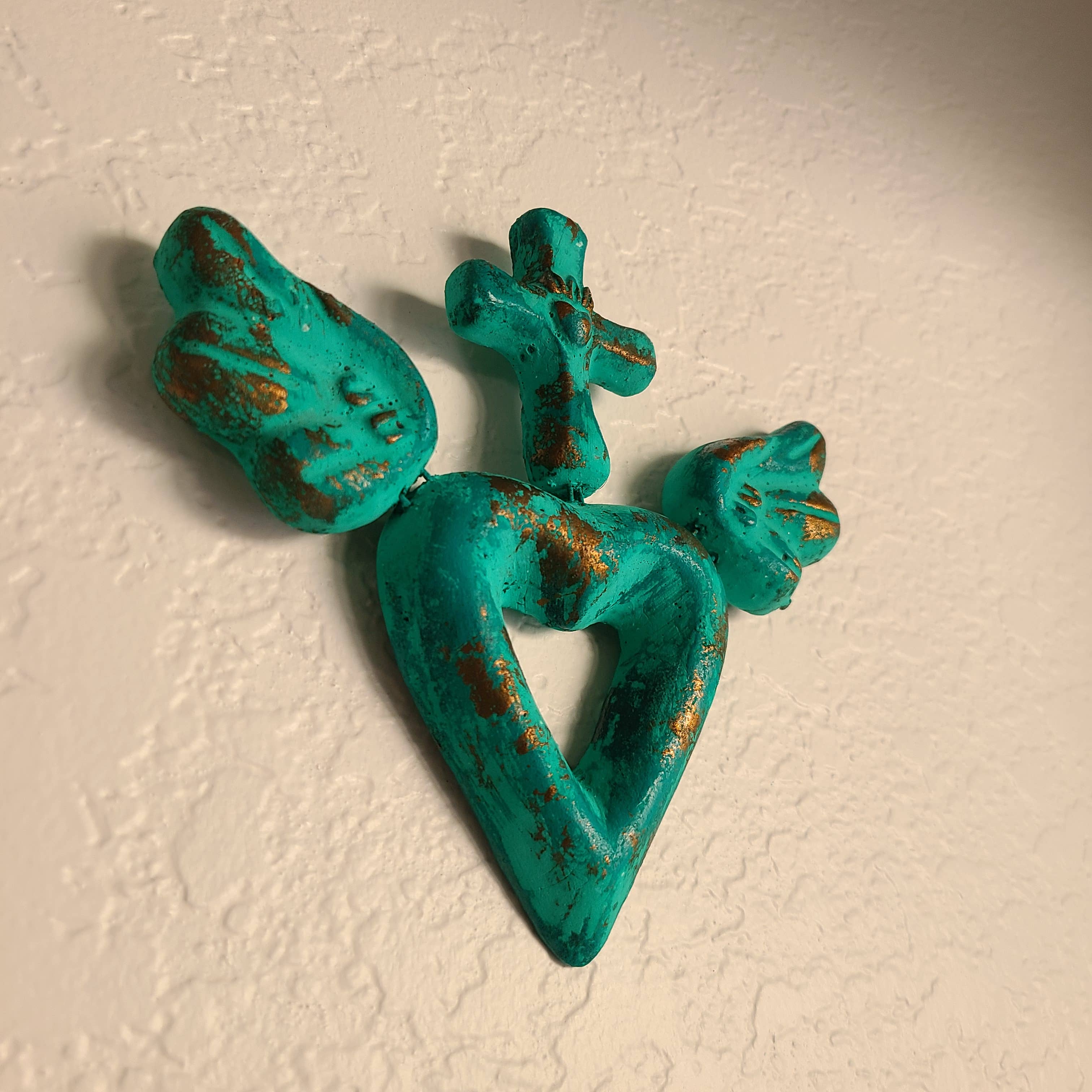 Contreras Designs - Vendita all'ingrosso Decorazione - MXDH3- Cuore da Parete con Ali e Croce2