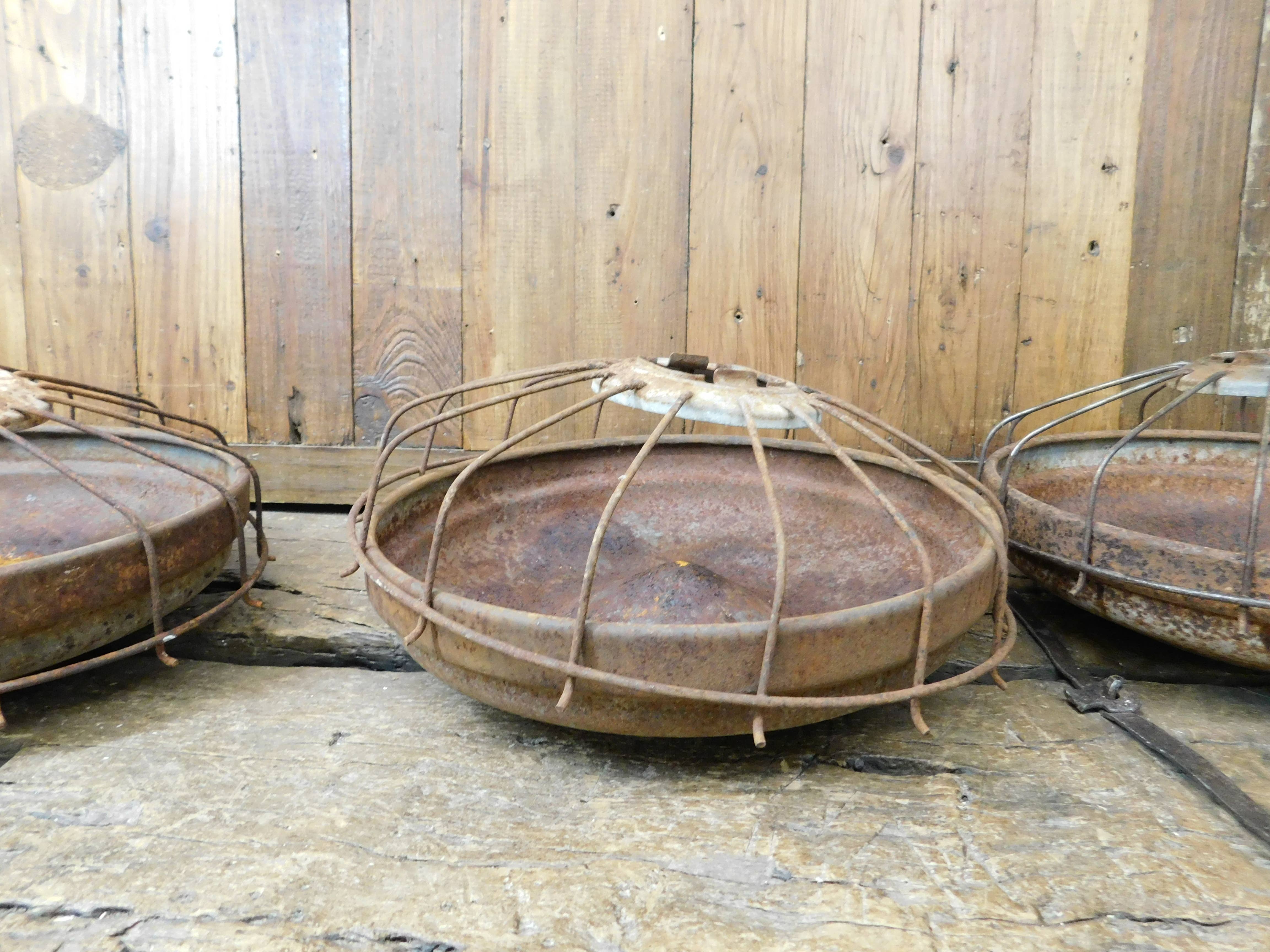 My Amigos Imports - Wholesale Decorative Plate/Dish/Bowl - Vintage Metal Chicken Feeders-Storage-Display-Rustic-Antique4