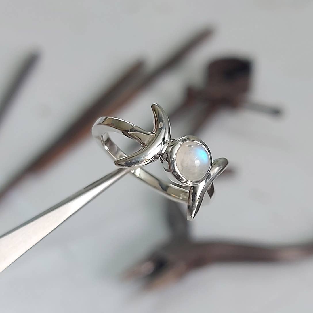 Crystal Earth Sterling – Engroshandel Solitairering – Årstider for gudinden Sterling Ring - Rainbow Moonstone2