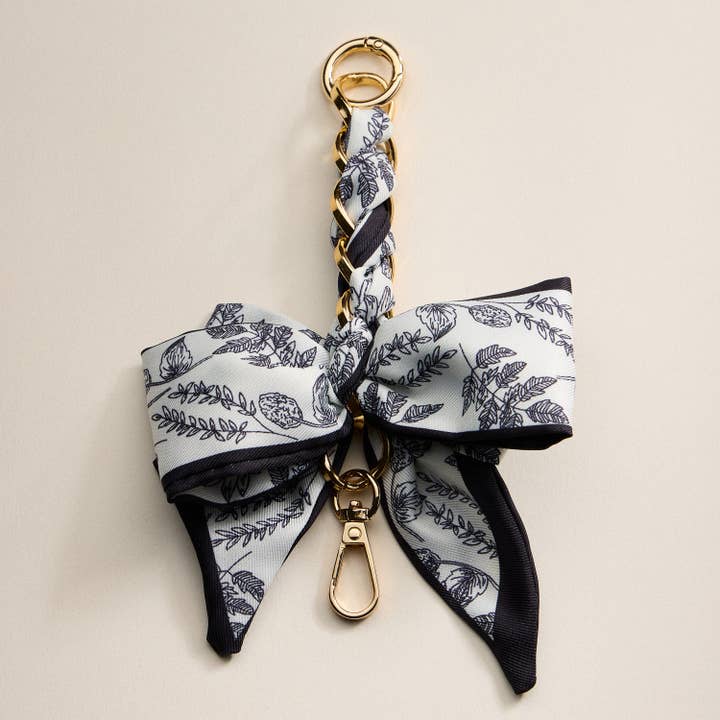 Frem - Wholesale Keychain - Women's - Scarf Bow Keychain with Gold Chain Link – Elegant Bag or Key Accessory