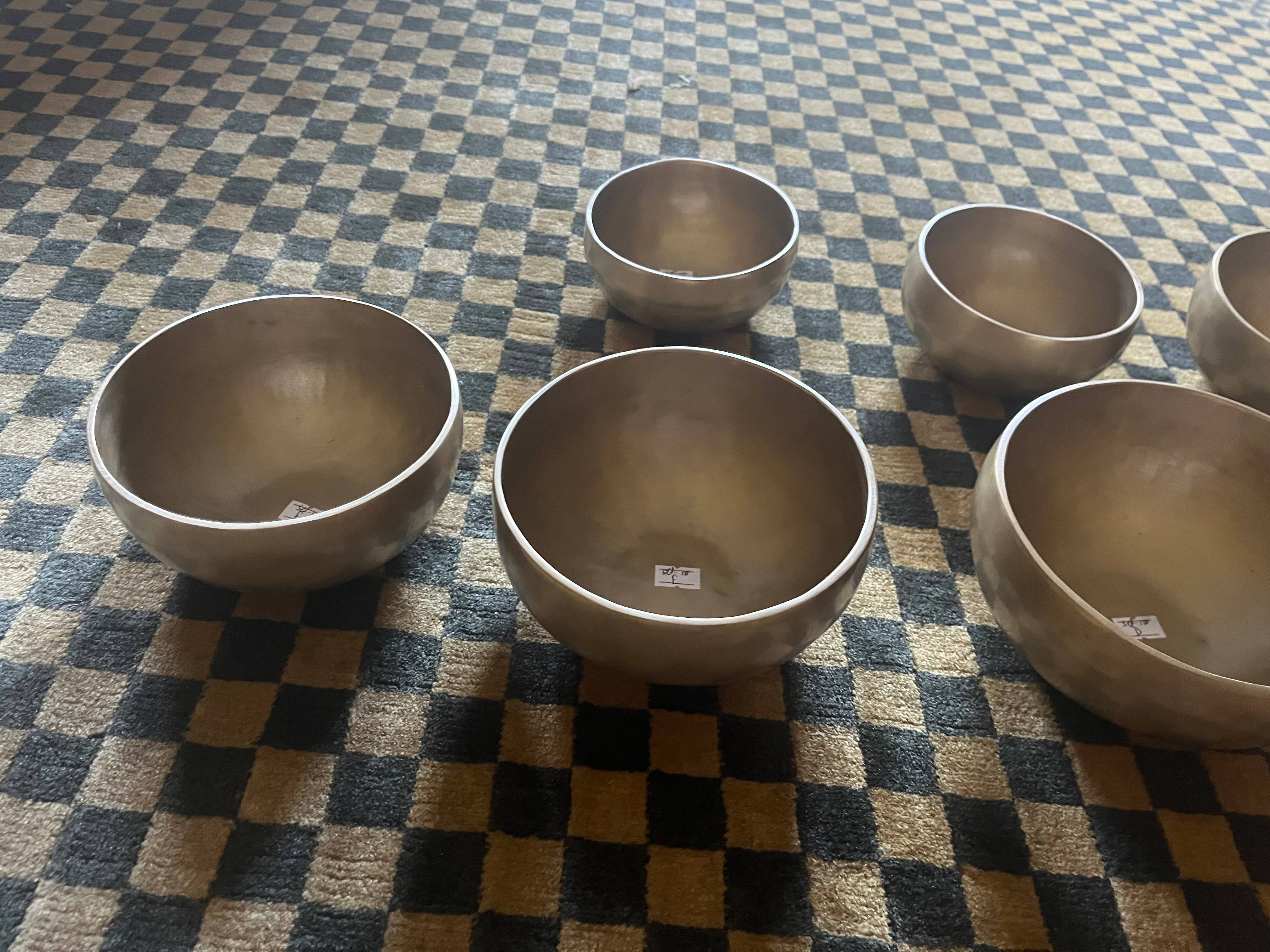 Heritage good Nepal - Wholesale Meditation Supplies -  Hand Hammered Professional Tuned Singing Bowl  seven set  (Copy)3