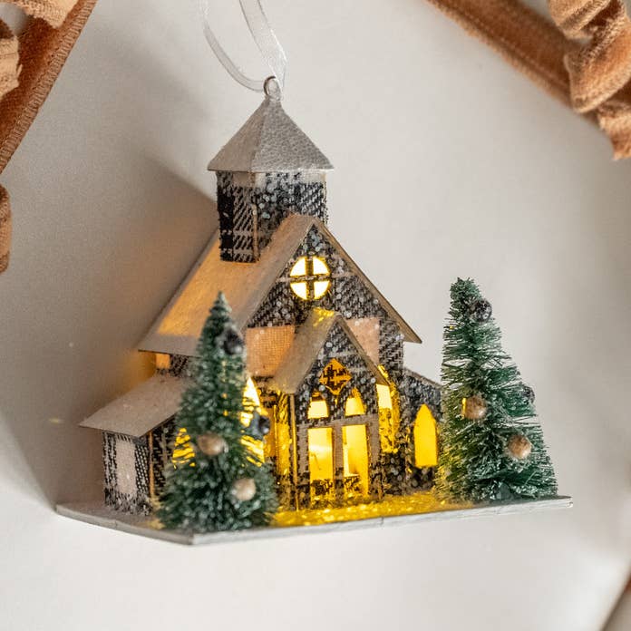 Ragon House - Vendita all'ingrosso Decorazione - ORNAMENTO CHIESA ILLUMINATA A QUADRI0