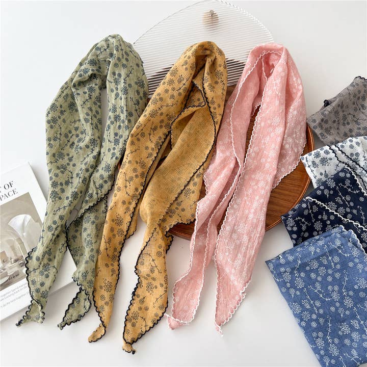 ACCITY - Wholesale Scarf - Women's - 2024 NEW FLORAL LACE TRIANGLE SCARF_CWASC0850