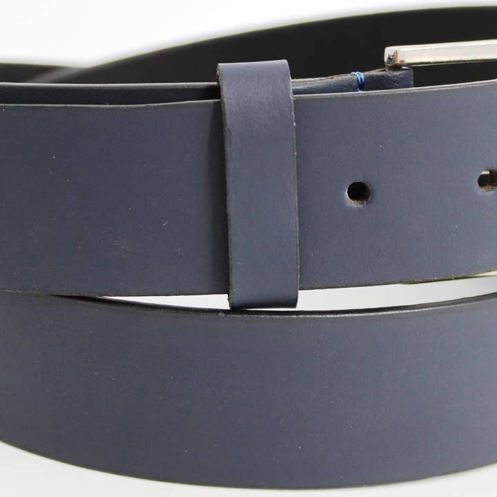 hide & chic – wholesale Belt – Women's – Genuine Full Grain Leather Belt. Colour: Navy.7