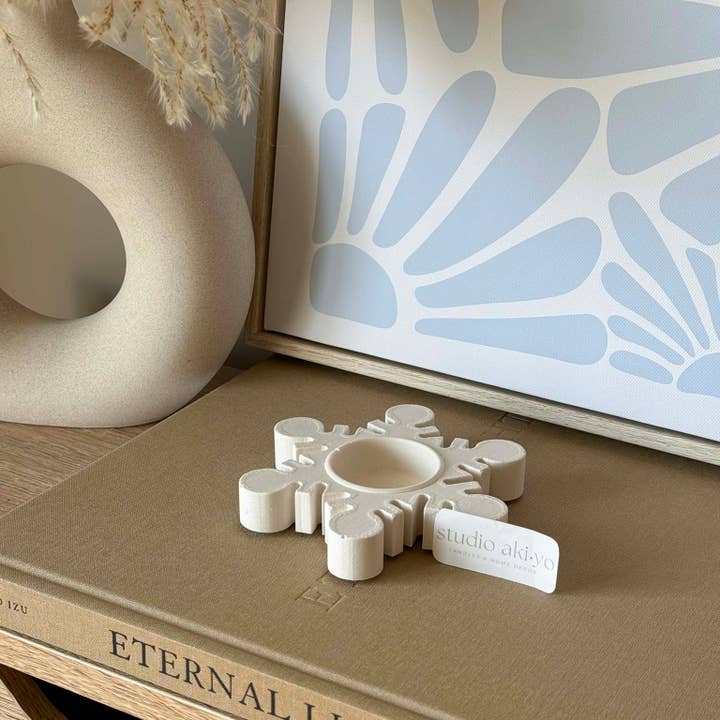 Studio Akiyo - Wholesale Candle Holder - Holiday Snowflake Tealight Candle Holder | Christmas Decor1