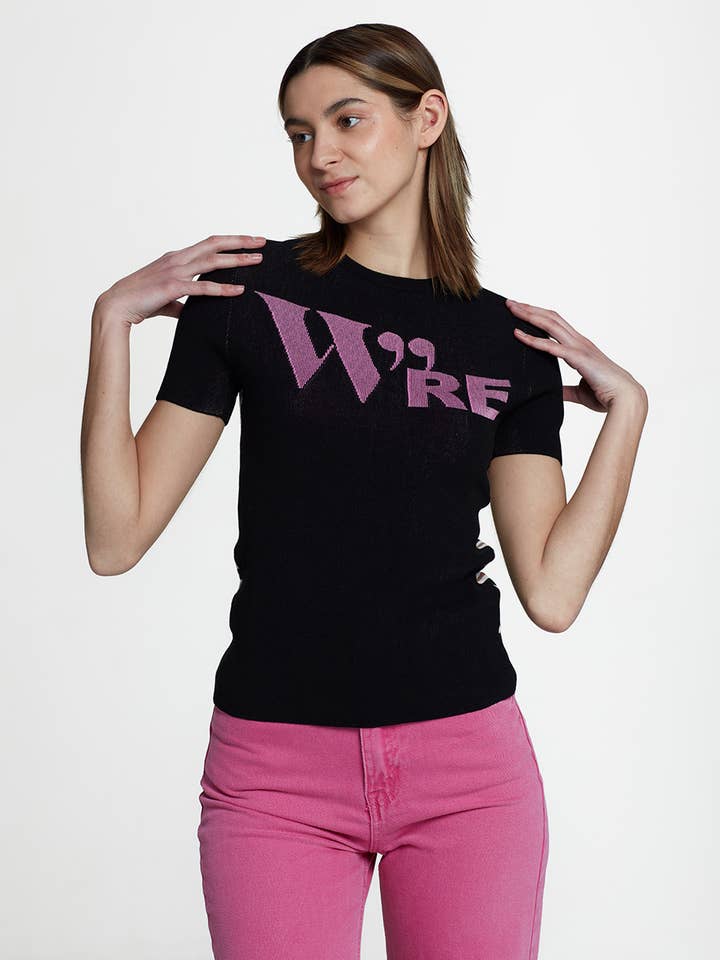 PULL EN MAILLE W"RE FREE NOIR/ROSE VIF pour la vente par WHISPR