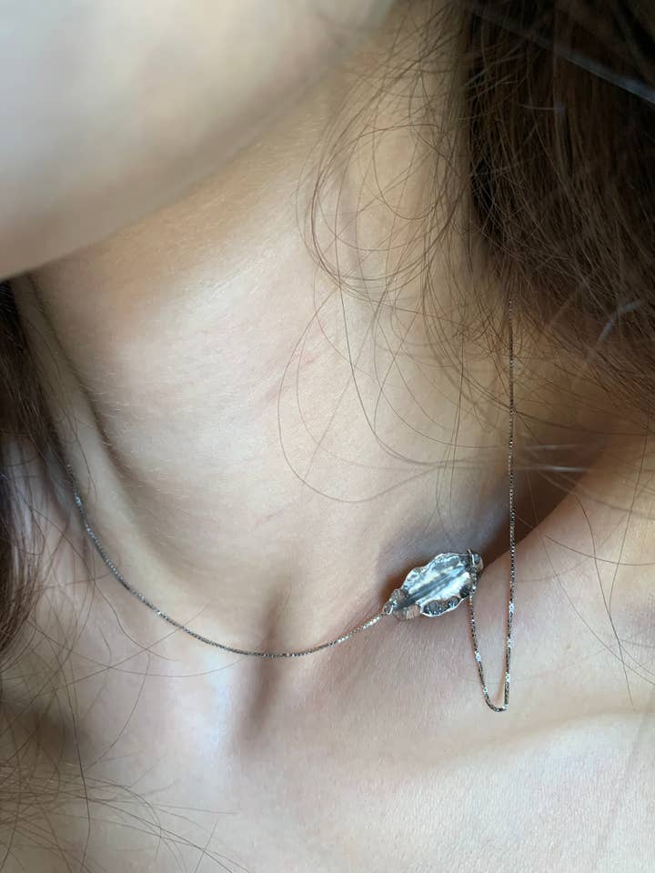 "Small leaf" pendant necklace for wholesale by Erica Magliano