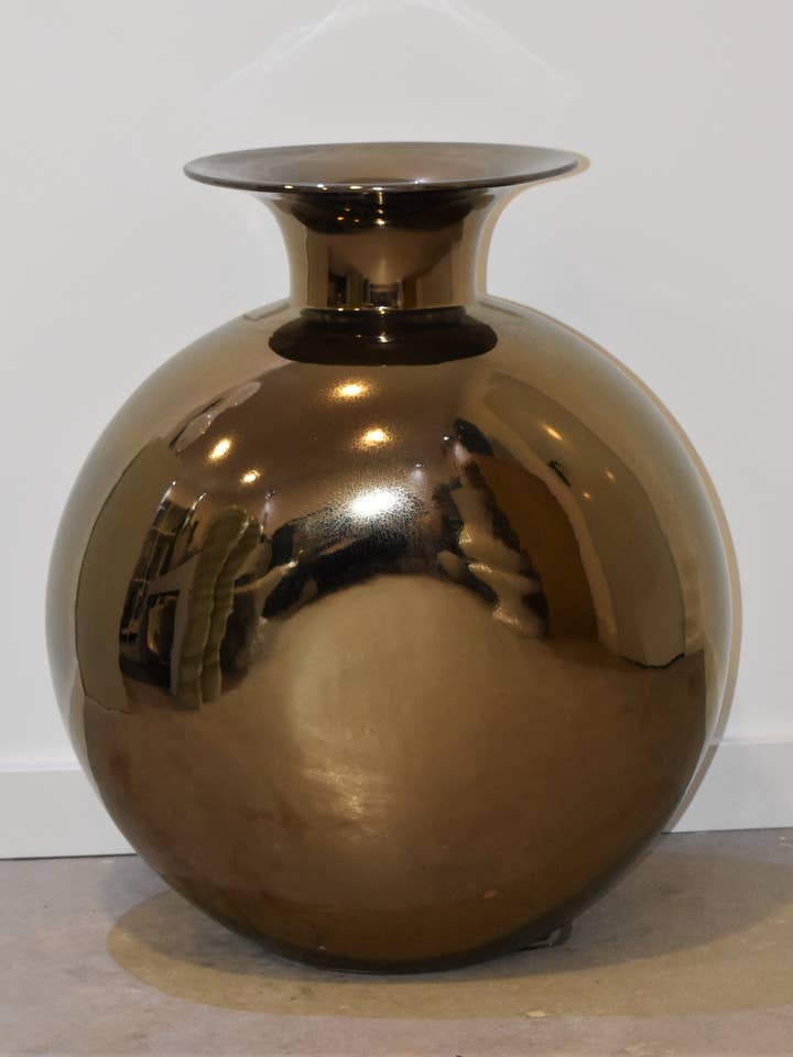 Jara With Collar for wholesale by S. Bernardo