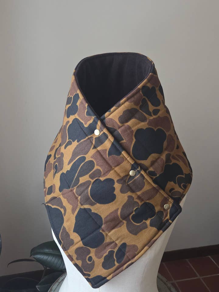 Ajuste Regular Capucha con Broches - Camuflaje Acolchado Vintage para venta al por mayor de Grandma Skills