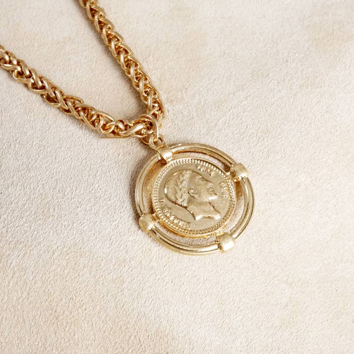 PennyLine inc - Wholesale Pendant/Charm Necklace - Framed Coin Necklace with Worn Gold-Tone Wheat Chain4