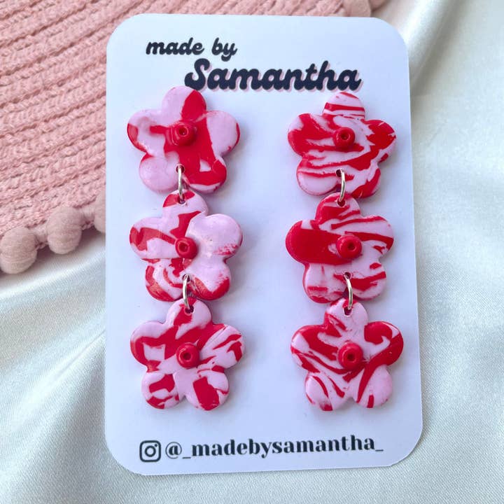 Marmorerade rosa och röda blomma kedja örhängen för wholesale av Made By Samantha