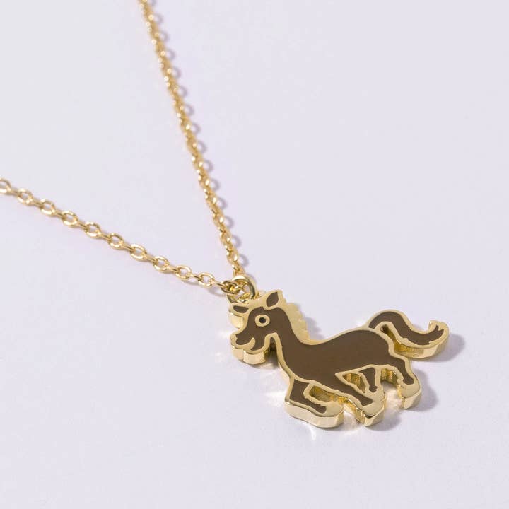 Børnehalskæde med hestevedhæng Børnehalskæde - Børneguld Hypoalle for engroshandel hos Verita Lane
