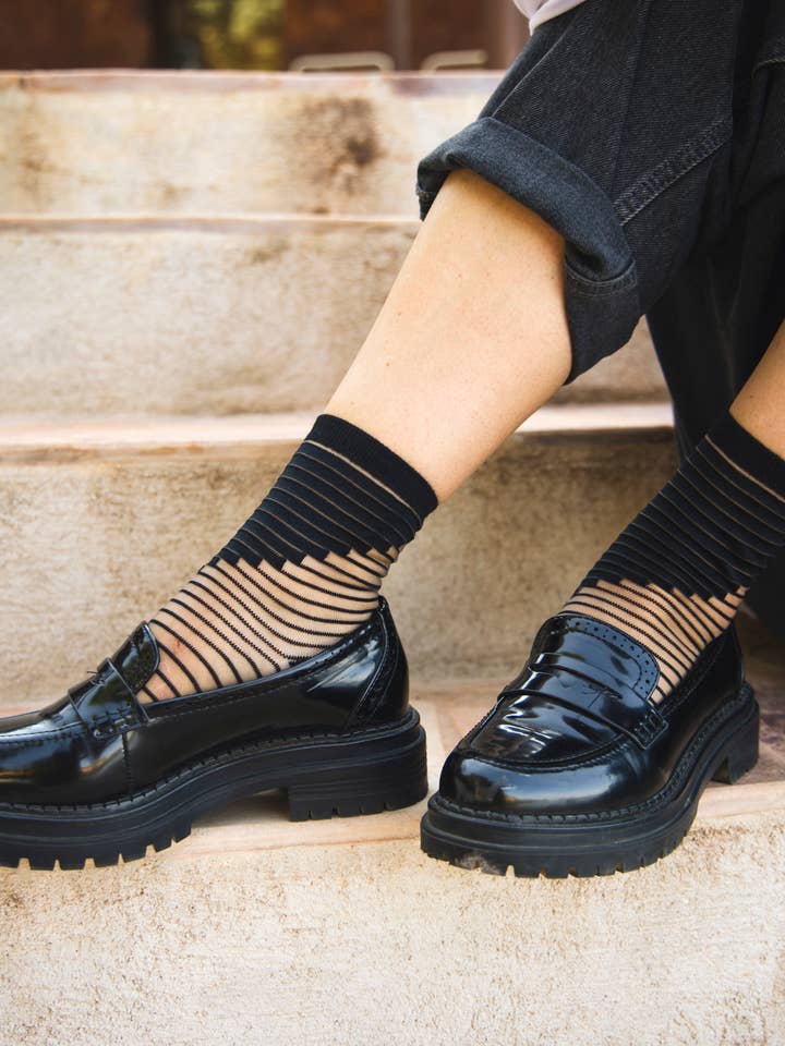 Shibuya Black • Chaussettes transparentes graphiques femme pour la vente par Atelier St Eustache