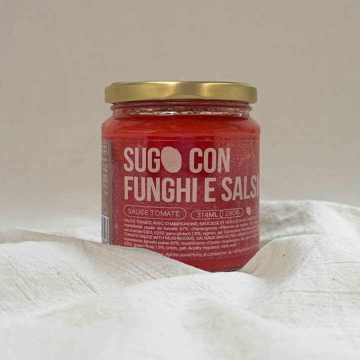 Mushroom and sausage sauce - Tomato sauce with mushrooms, sausage, and extra virgin olive oil (280g) for wholesale by OLIO DI SERRA