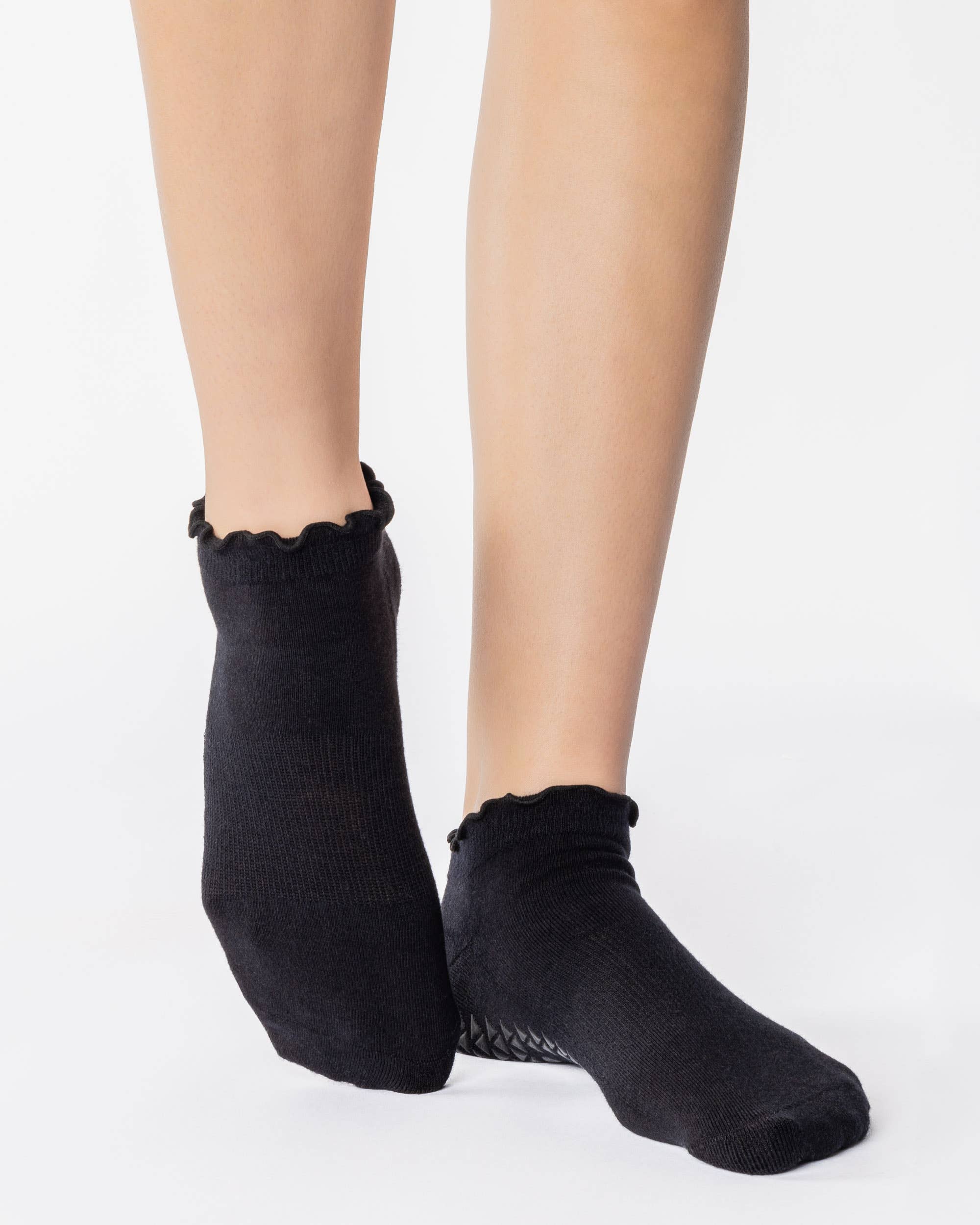 Pointe Studio - Venta al por mayor Calcetines - Mujer - Calcetines de Mujer con Volante y Agarre Completo en el Pie – Mezcla de Algodón Antideslizante para Pilates y Barre0