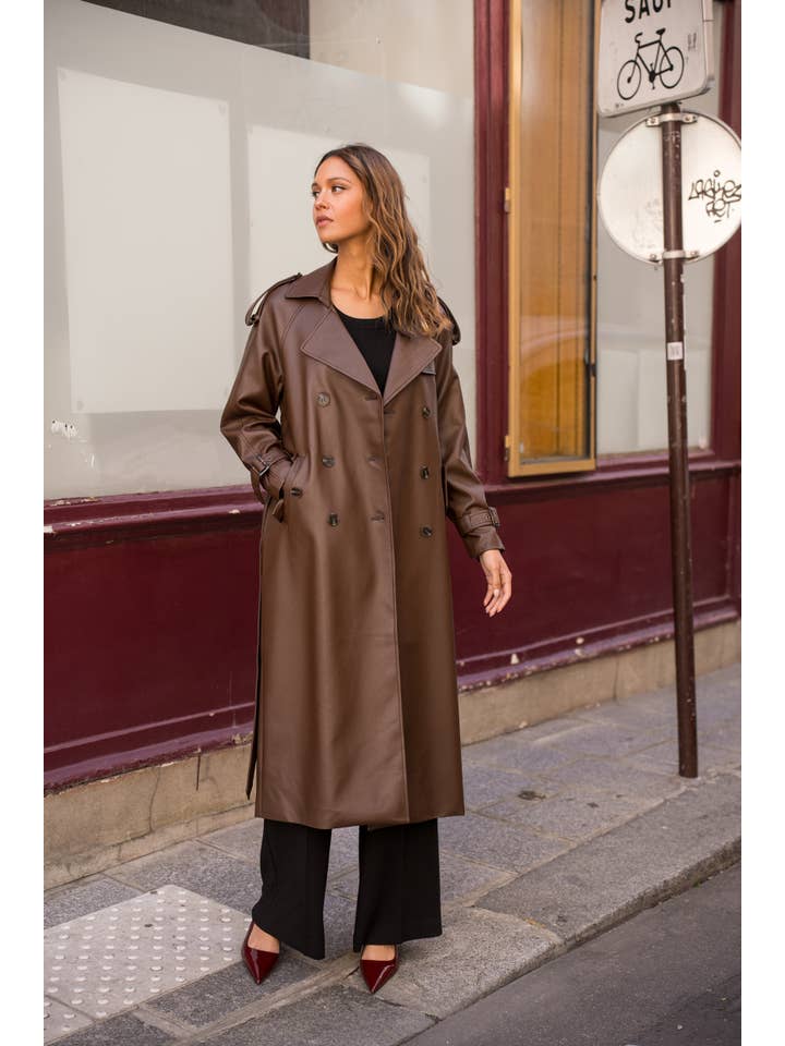 Attentif Paris - Wholesale Trench Coat - Women's - Long vegan leather trench coat39