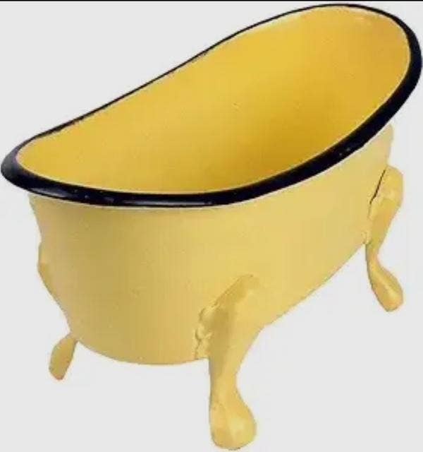 Plaid Rooster Co - Wholesale Novelty Candle - Rubber Duck in Bathtub soy candle1