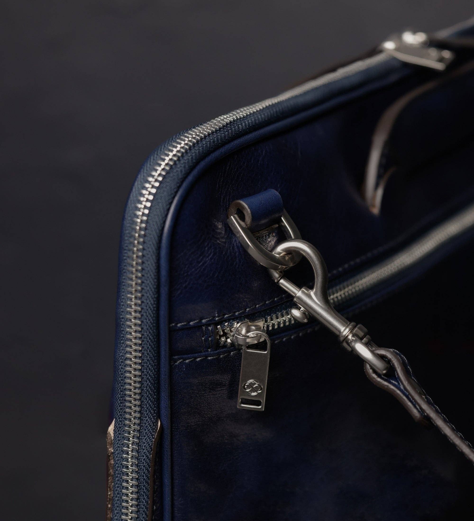 Time Resistance – wholesale Laptop bag – Unisex – Leather Briefcase Laptop Bag - Brave New World43