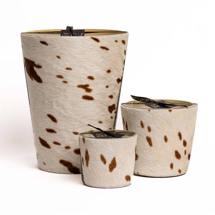 Decorative Scented Design Candle - Foca Brown for wholesale by VictoriaWithLove