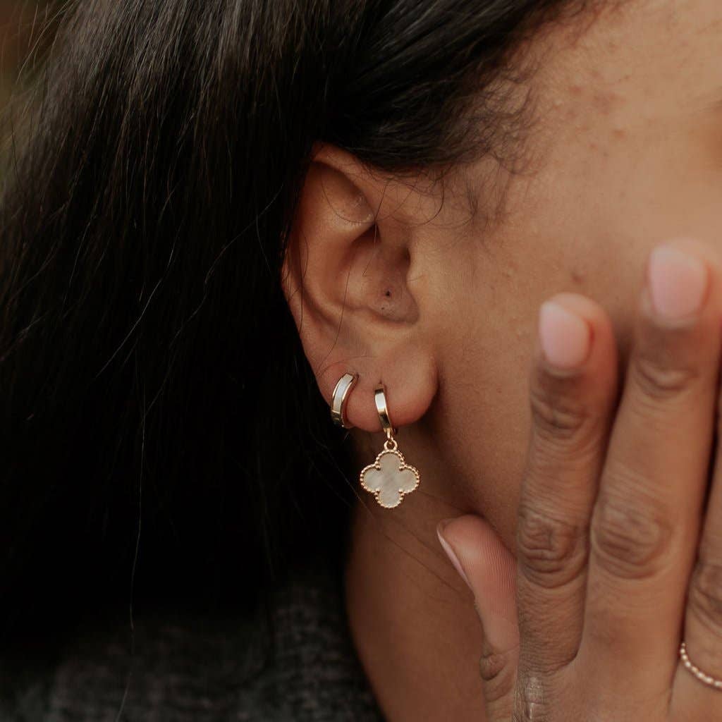 Mauve Jewelry Co. – wholesale Huggie earrings – Ruth Pearl Hoops1