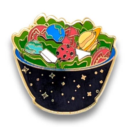 Space Salad Emaille Pin - Mooie en gezonde ruimtesalade! voor wholesale door PINtelligentsia