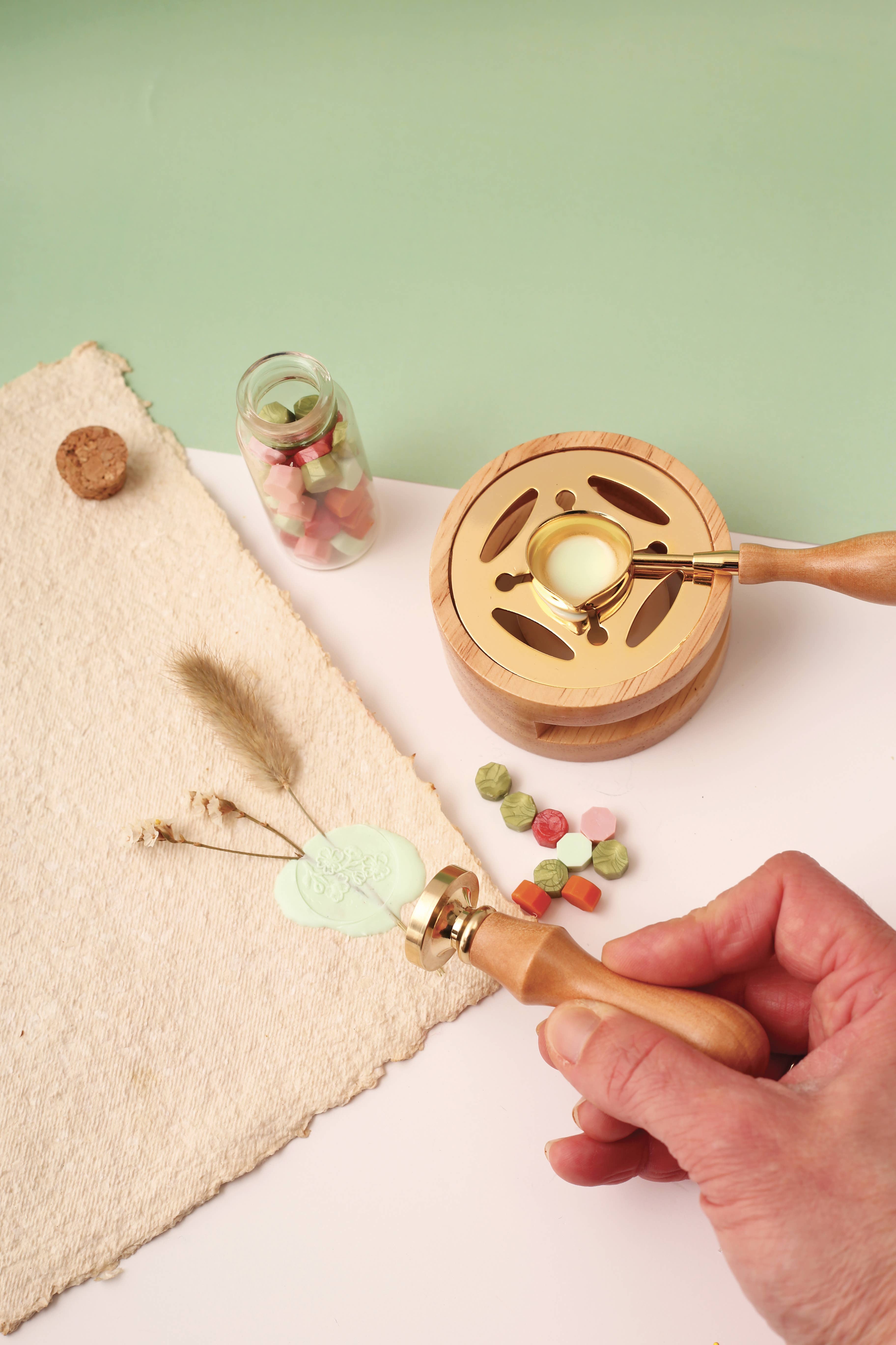 Graine Créative – wholesale Återförsäljarskyltning – Kit för blomformad sigill och förseglingsvax13