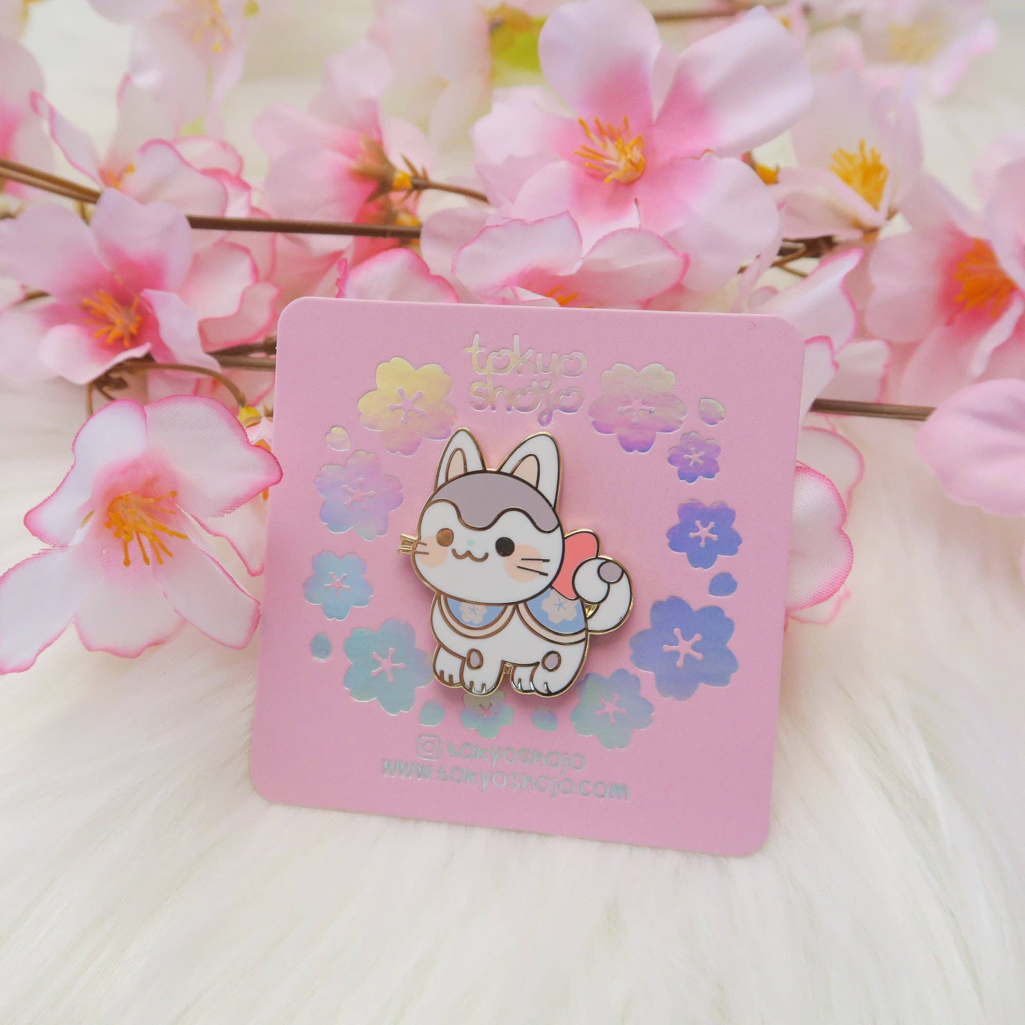 tokyo shojo - Wholesale Lapel Pin/Button - Inu Hariko Pin1
