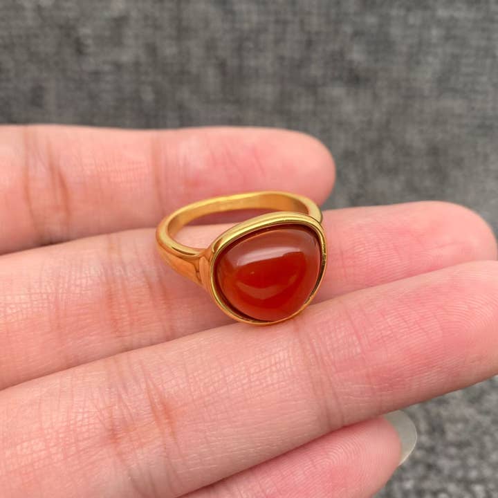 Mio Queena - Wholesale Single Stone/Solitaire Ring - Inlaid Stone 18K Gold Plated Stainless Steel Ring - FGS/CS1