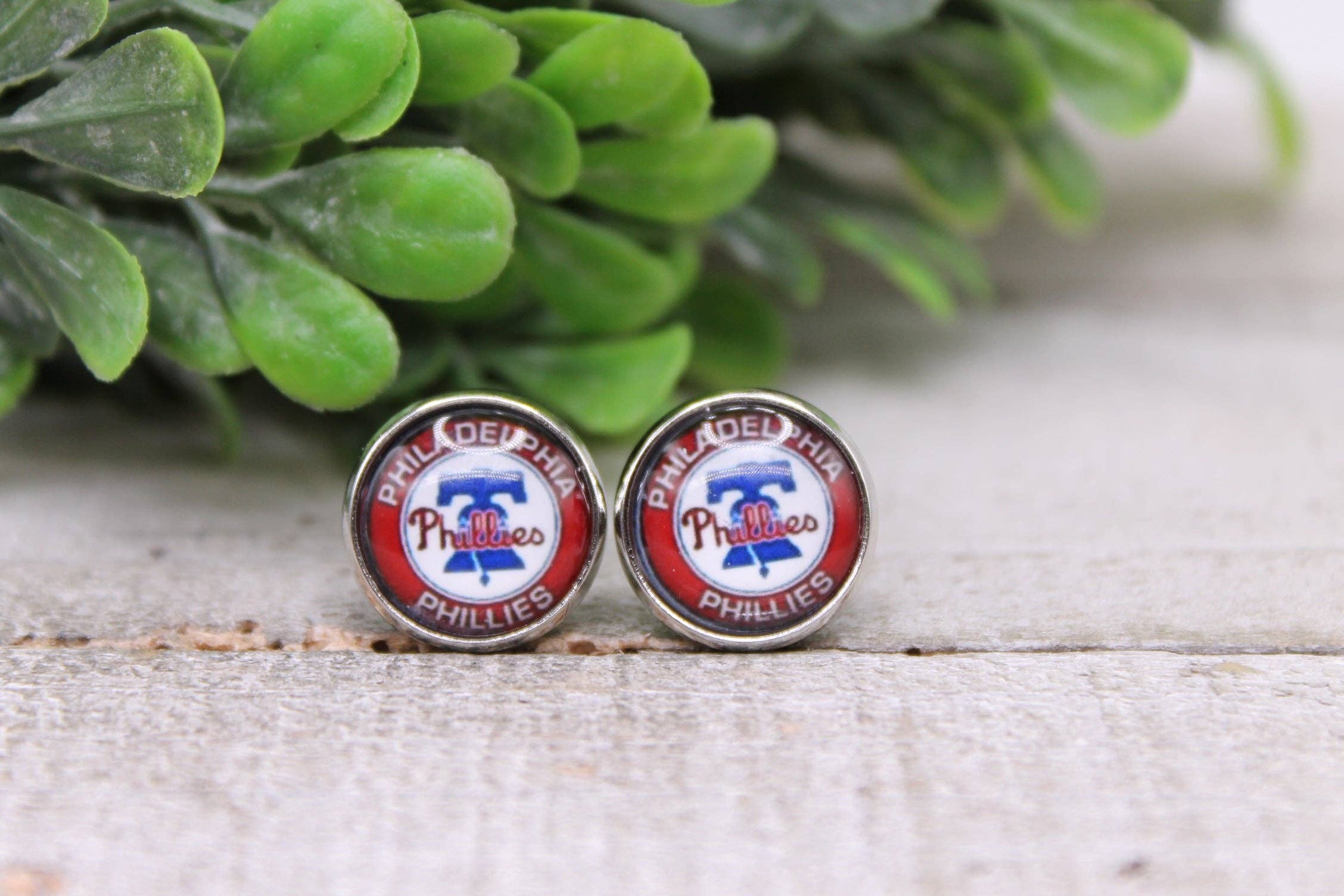 Hylidae Boutique - Wholesale Stud/Post Earrings - Phillies Baseball || 12mm Glass Stud Earrings || Hypoallergenic