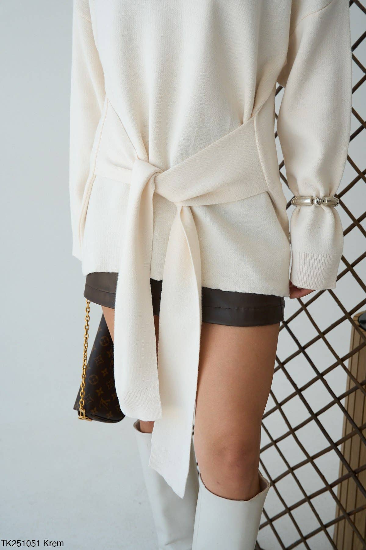 Design company-Fatma Balkir - Wholesale Blouse - Women's - "Elegant Soft Front-Tie Women’s Sweater – Chic Fall Top"4