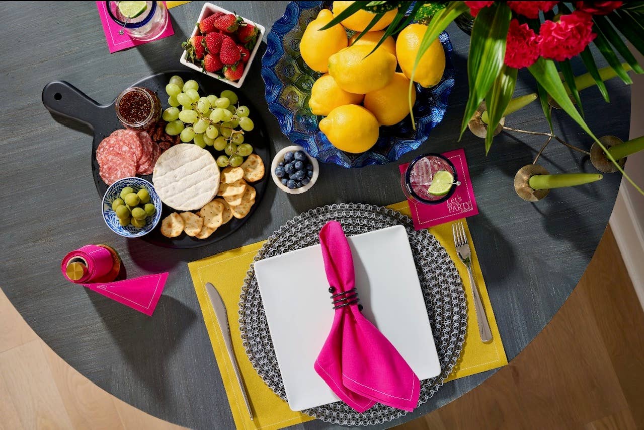 Toasting With Tara – wholesale Dinner & cloth napkin – Cotton Dinner Napkin Roll, Blush Crush Fuchsia Pink
2