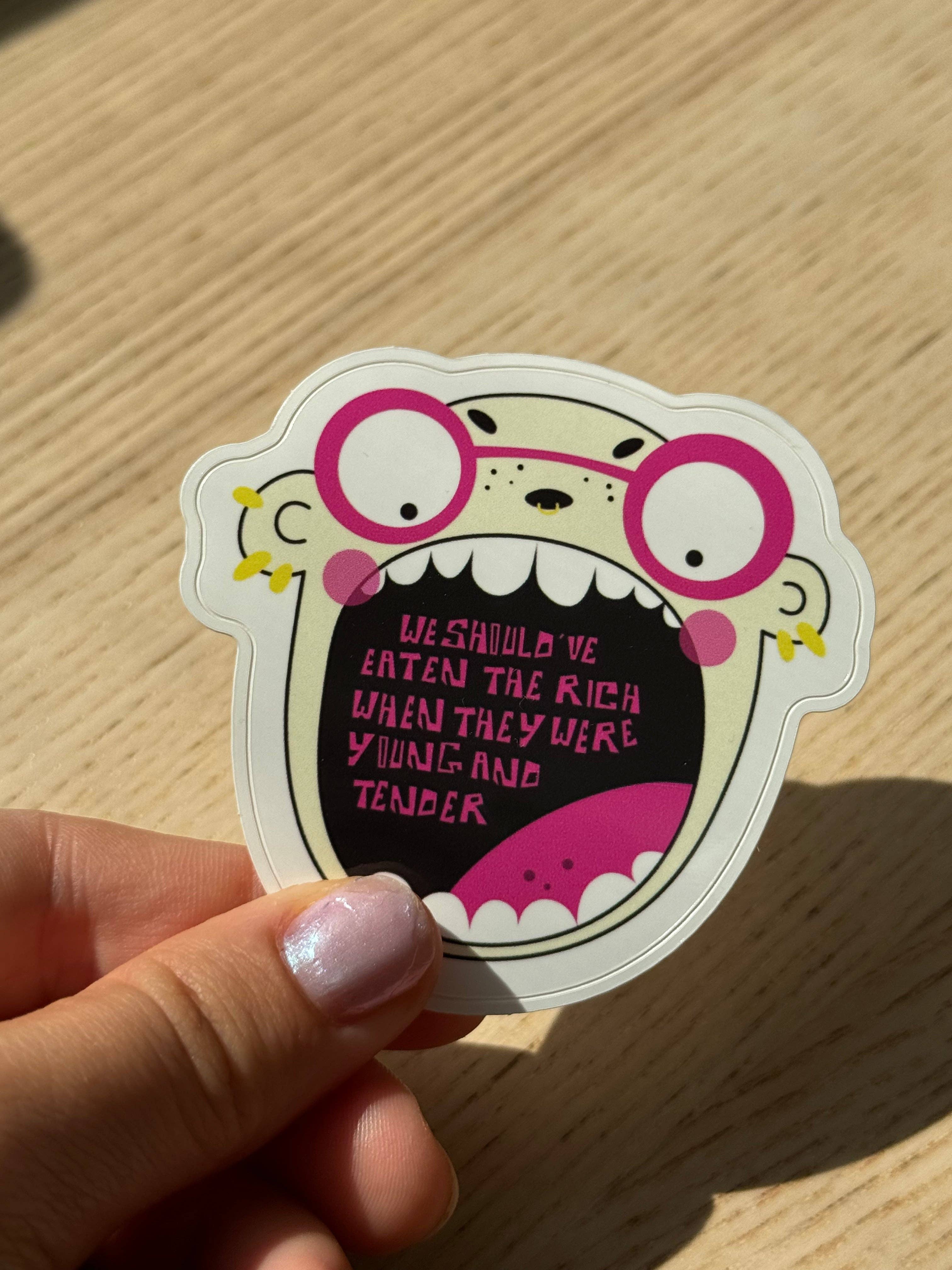 Strwbry Wrld - Vendita all'ingrosso Adesivo - Adesivi "Mangia i ricchi"0