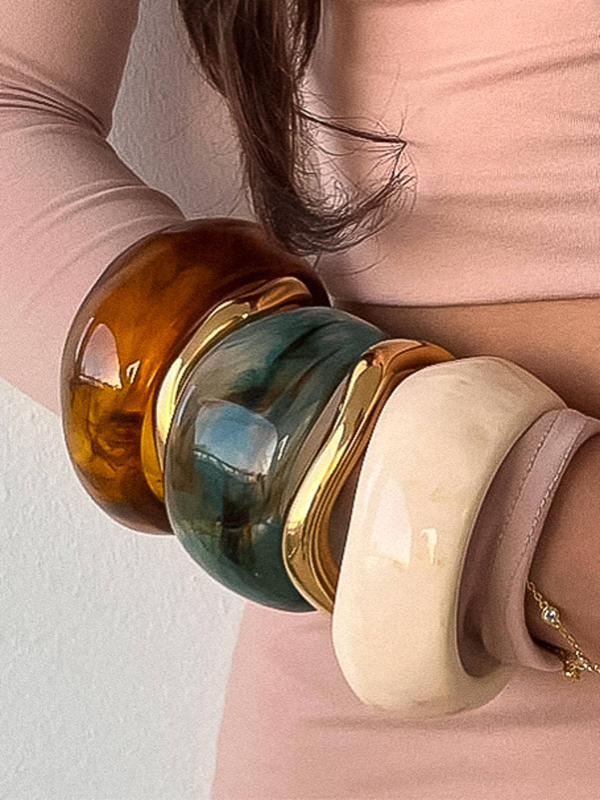 Flânerie by MAIQ - Wholesale Bangle Bracelet - Caelia Modern Bold Statement Resin Bangle5