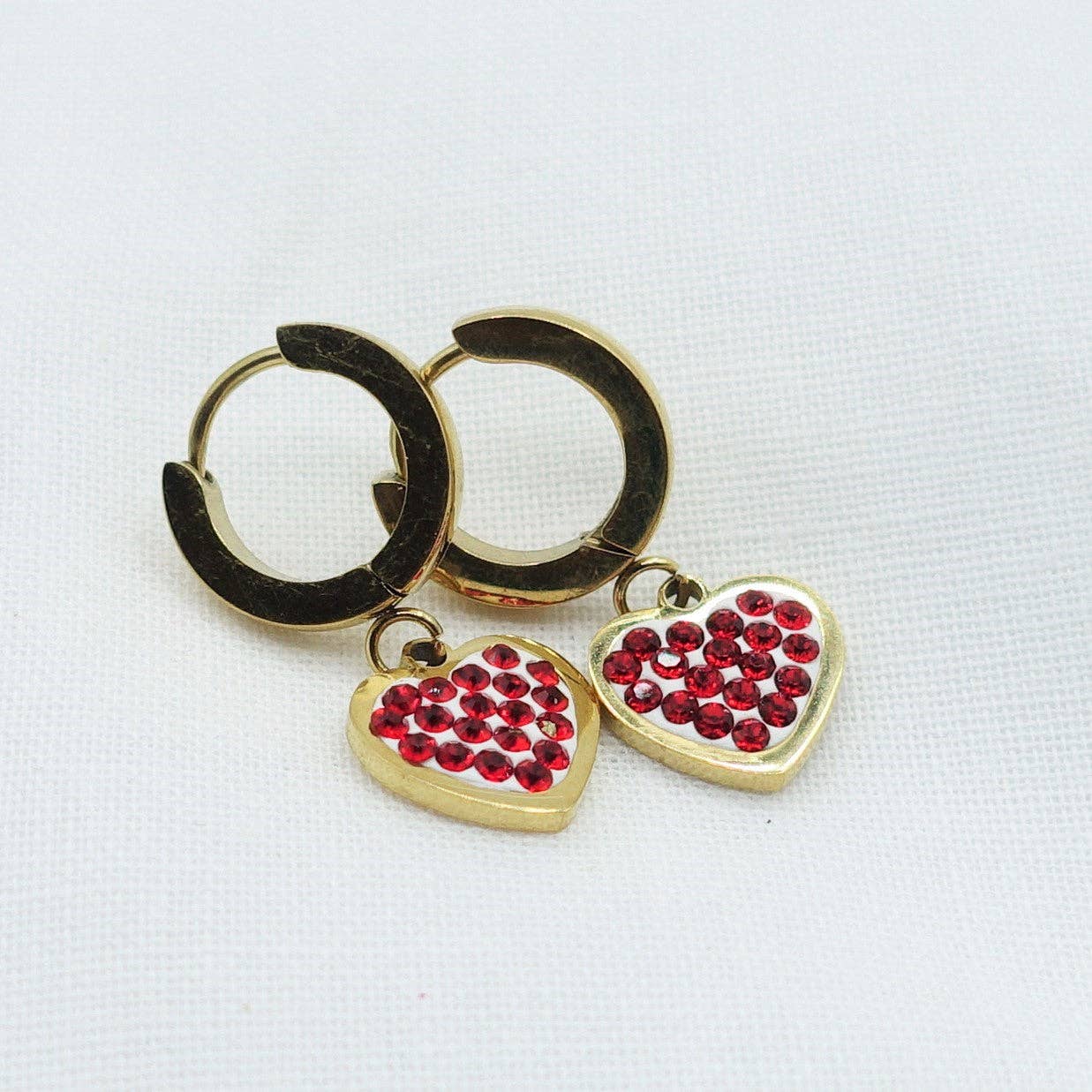 Daemon srls – wholesale Huggie earrings – LUCY ~ Zircons heart Stainless Steel Earrings7