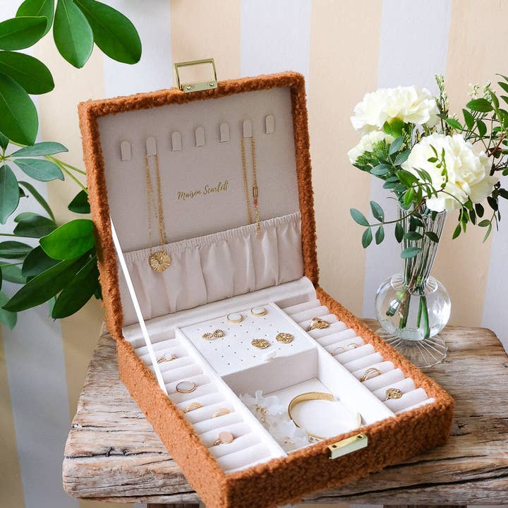 Maison Scarlett - Wholesale Jewelry Box/Organizer - Anne teddy jewelry box9