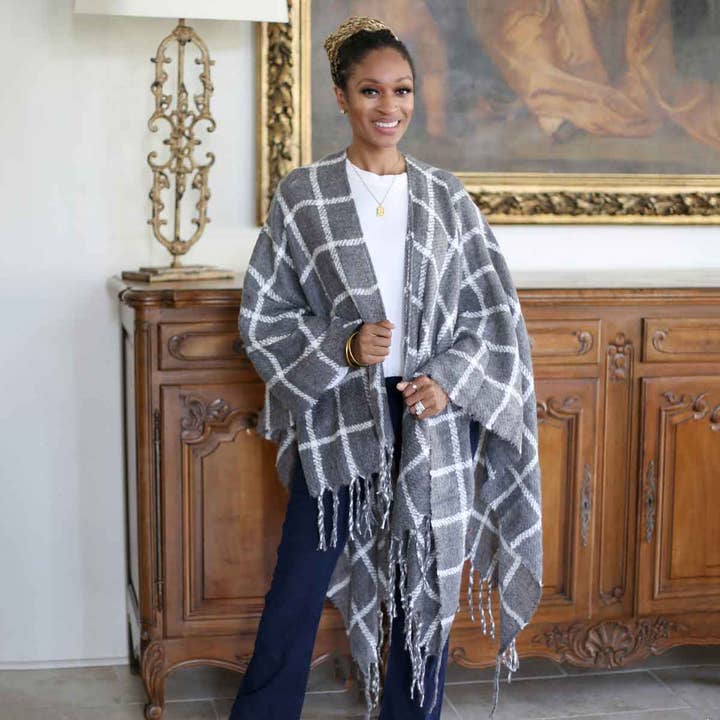 The Royal Standard - Wholesale Wrap - Women's - Cheryl Cape Wrap Gray/Ivory One Size