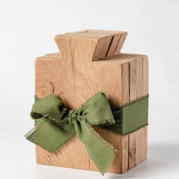 White Gables Home - Wholesale Appetizer Serveware - Nibble Boards - Set Of 4 Wood Stands | Made In USA1