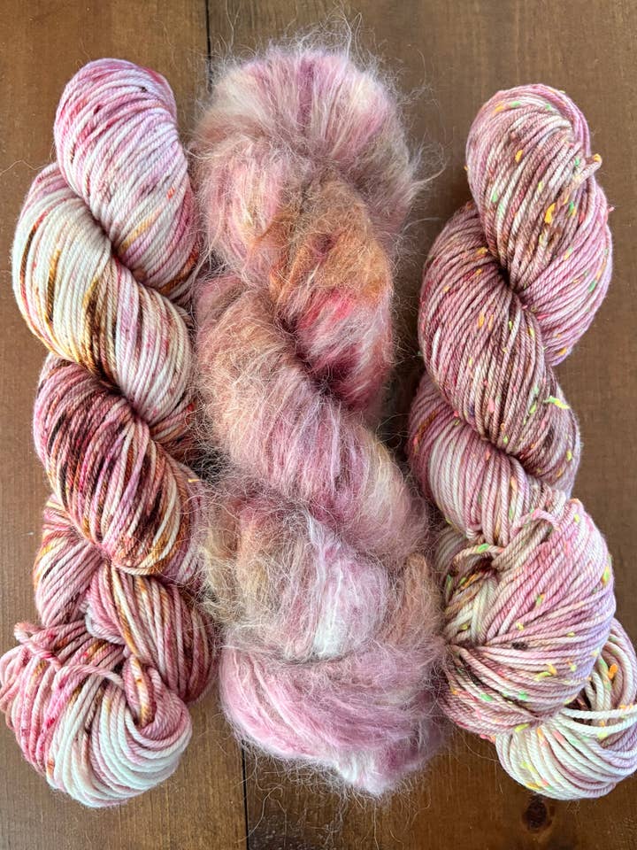 Blush, Dont’cha Know for wholesale by Hummingbird Yarn Company