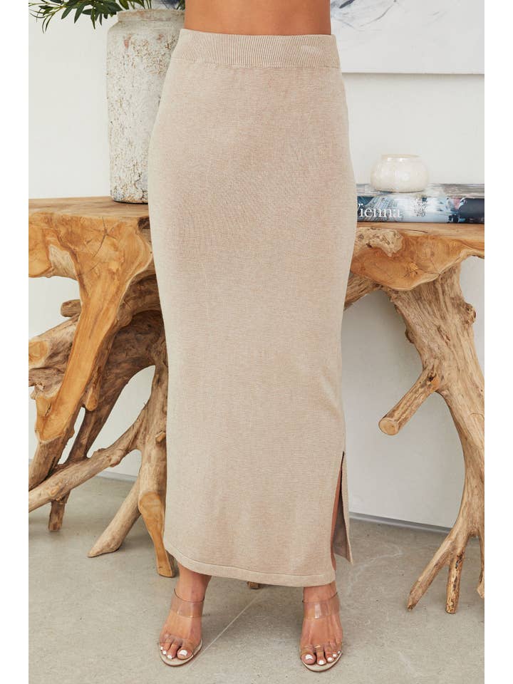 VENTI6 - Wholesale Skirt - Women's - KNITTED LONG SKIRT WITH ELASTIC WAIST BAND(2653-BEIGE)