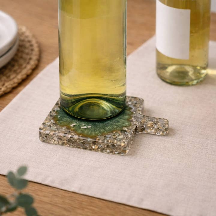 PRISM+EMBER- Sottobicchiere per Vino in Smeraldo e Vetro per la vendita all'ingrosso da parte di Perennial LA