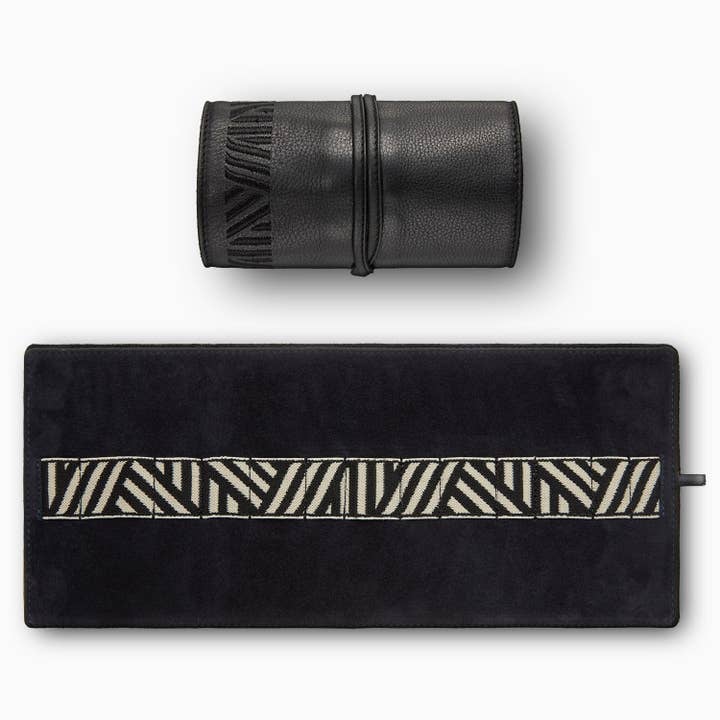 Gaucho Cheese and Wine Roll, Black for wholesale by Mantidy